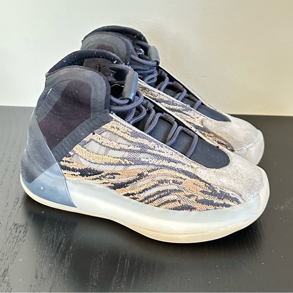 Adidas Yeezy Boost Quantum Amber Tint Kids Sneakers Size 10.5K